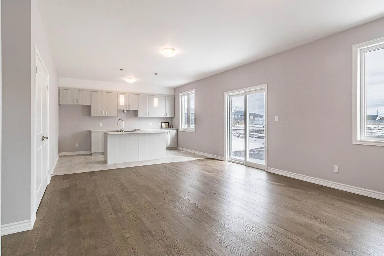215 Southworth Street photo 4
