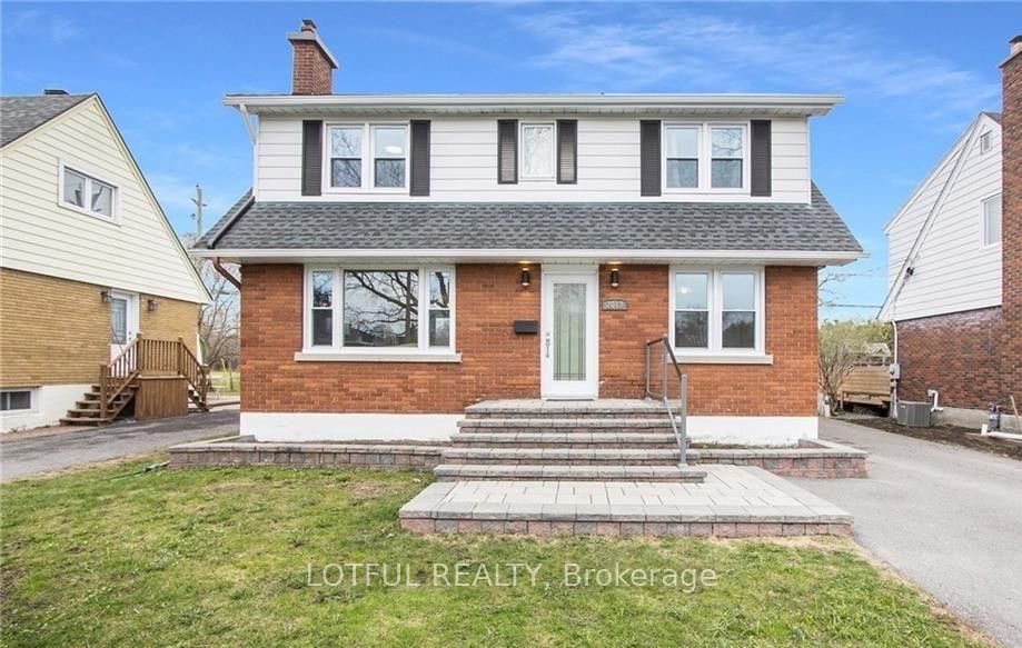 2012 Dorval Avenue, Ottawa, ON, K1G 2N8