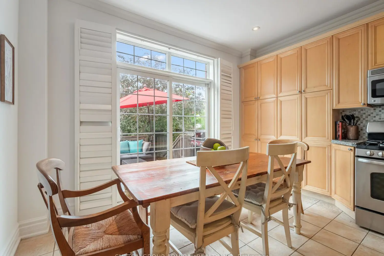 255 Cocksfield Avenue photo 4