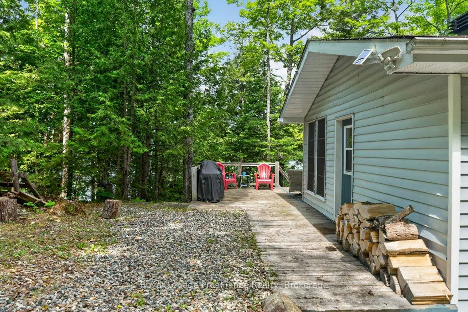 1107 Peters Lane photo 2