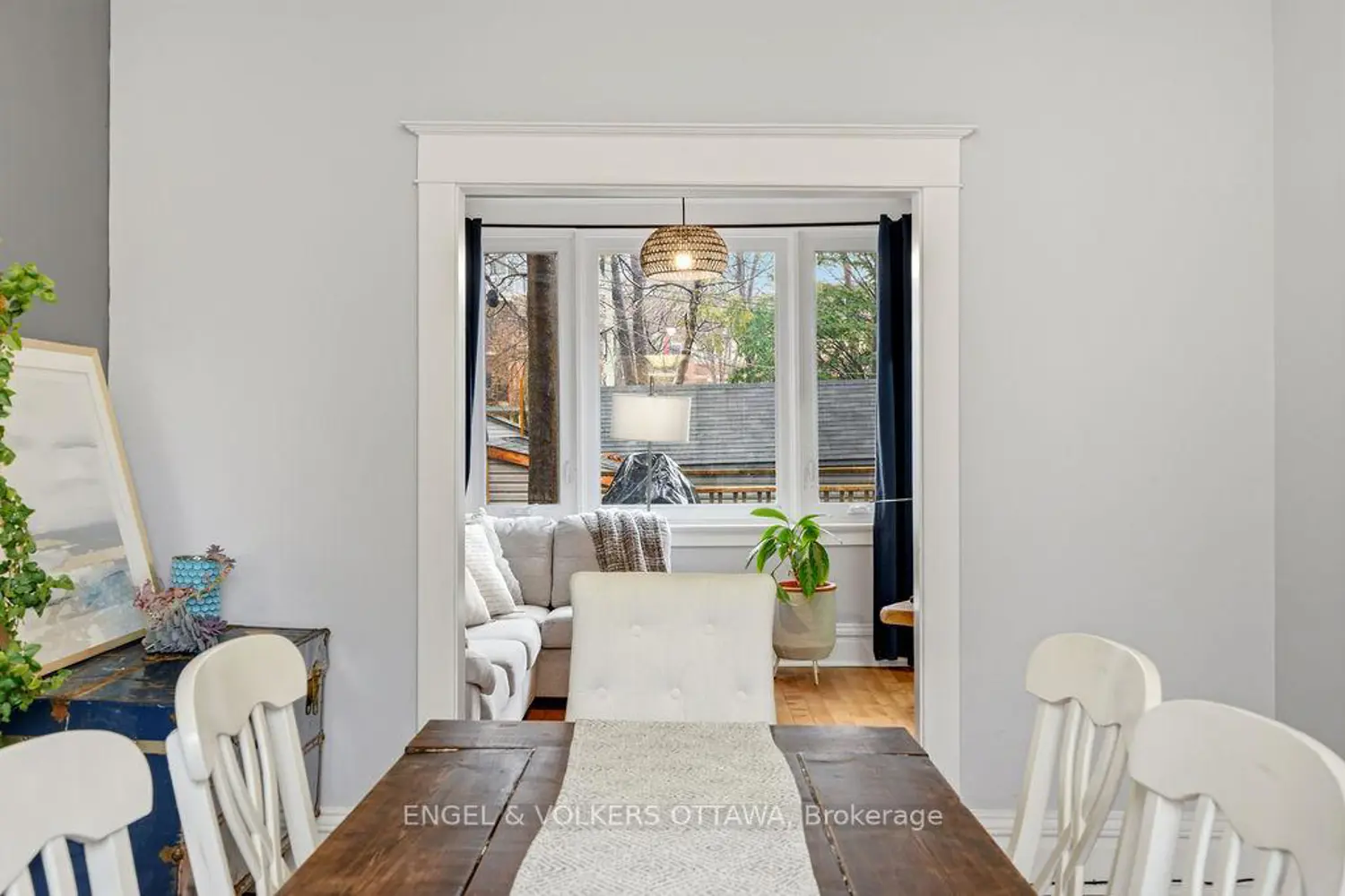 475 Kent Street photo 3