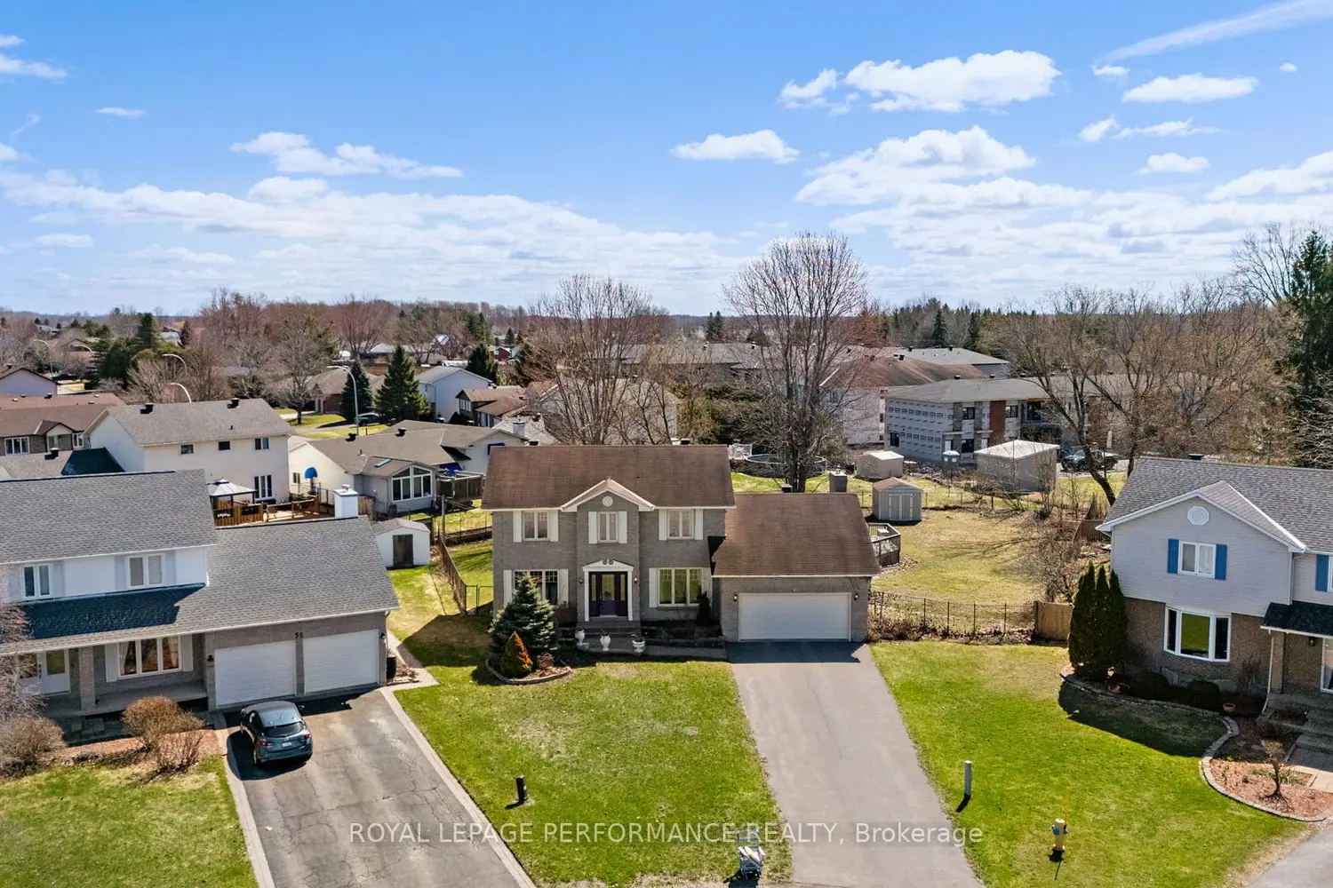 54 Lapointe Boulevard photo 2