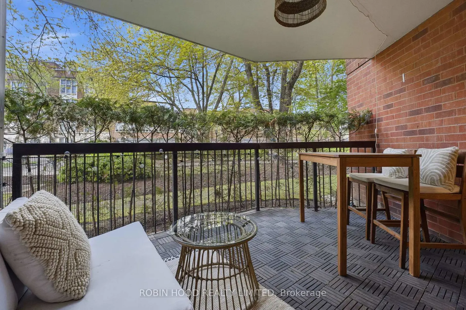 77 Maitland Place 123 photo 2