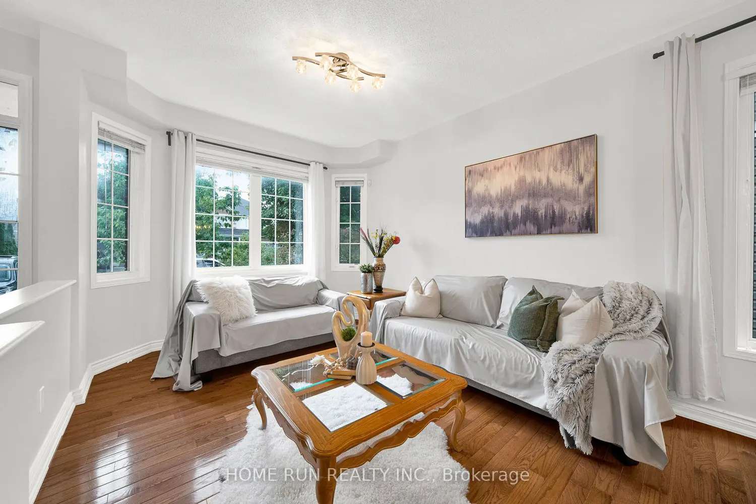 103 Cheyenne Way photo 2