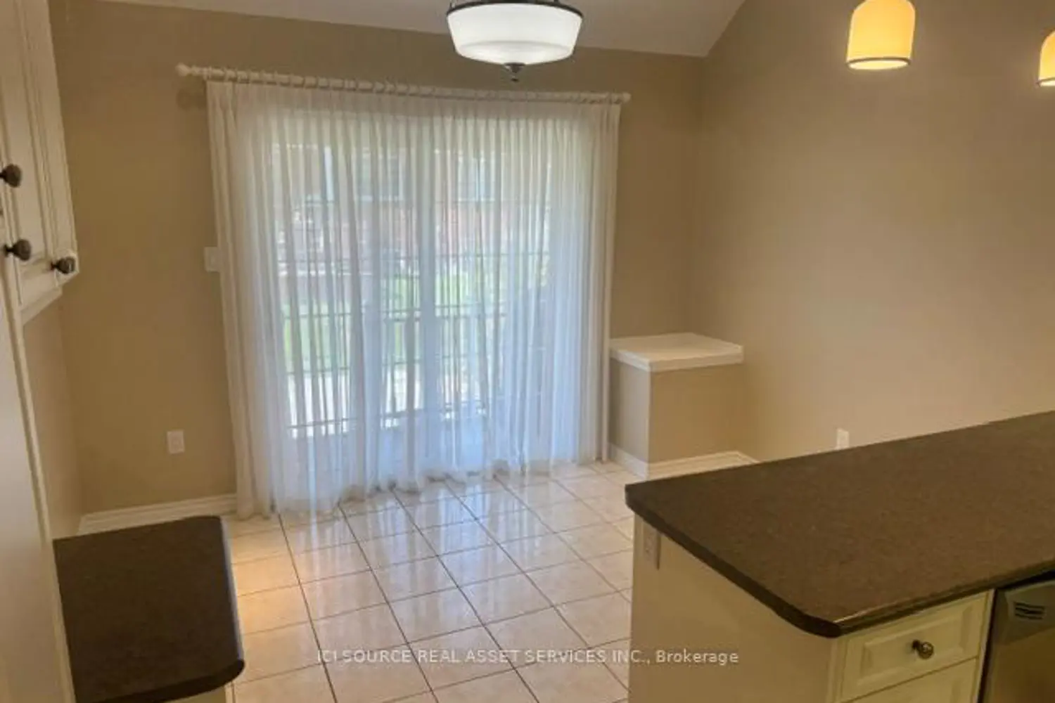 19 Leland Lane photo 2