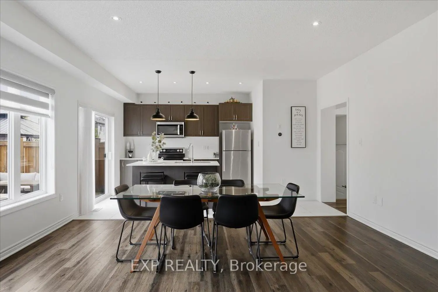 11 Catamaran Drive photo 2
