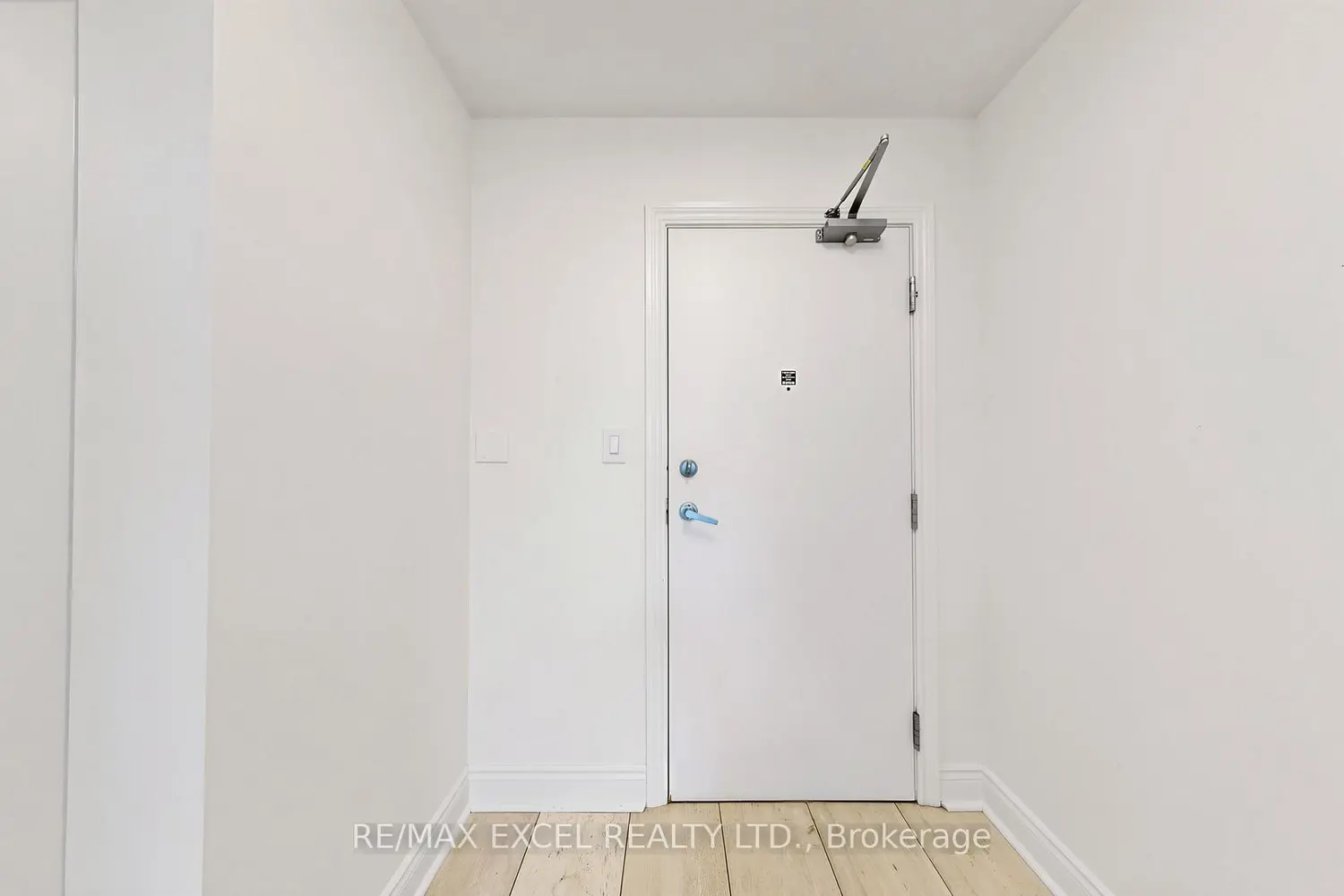 1 Rean Drive 2701 photo 3
