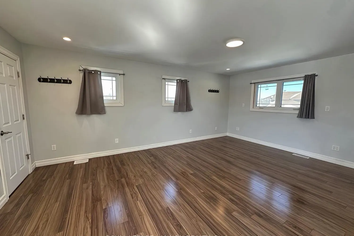 123 Christie Place photo 5