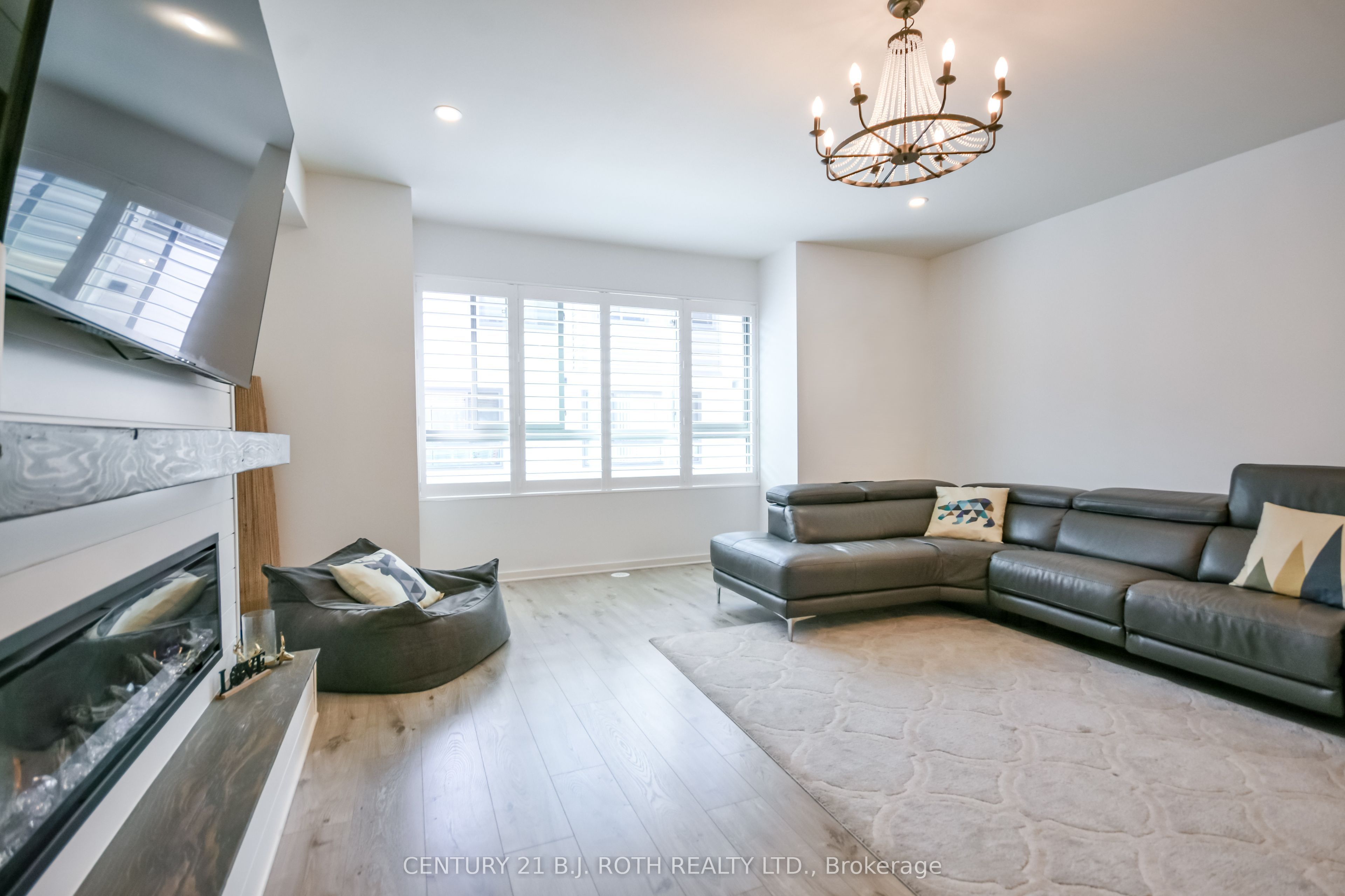 64-369 Essa Road, Barrie, ON, L4N 9C8
