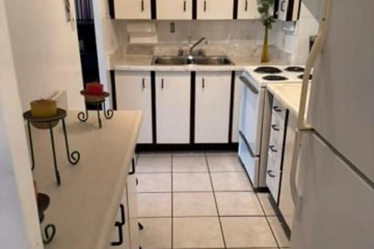 3625 Lake Shore Boulevard 407 photo 4