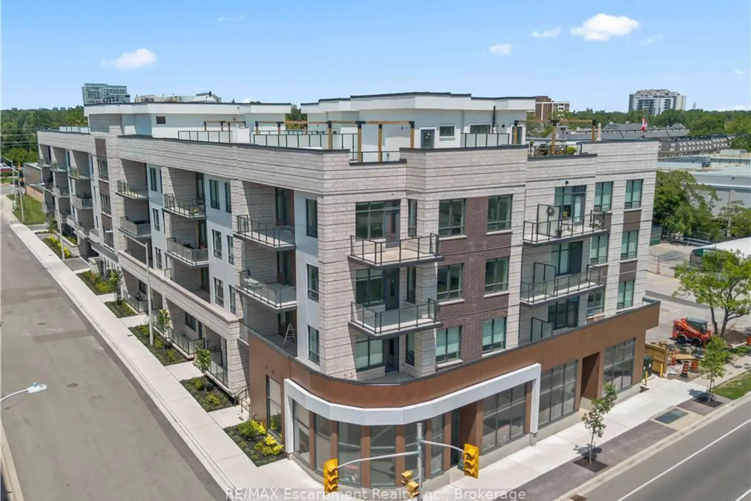 123 Maurice Drive 201