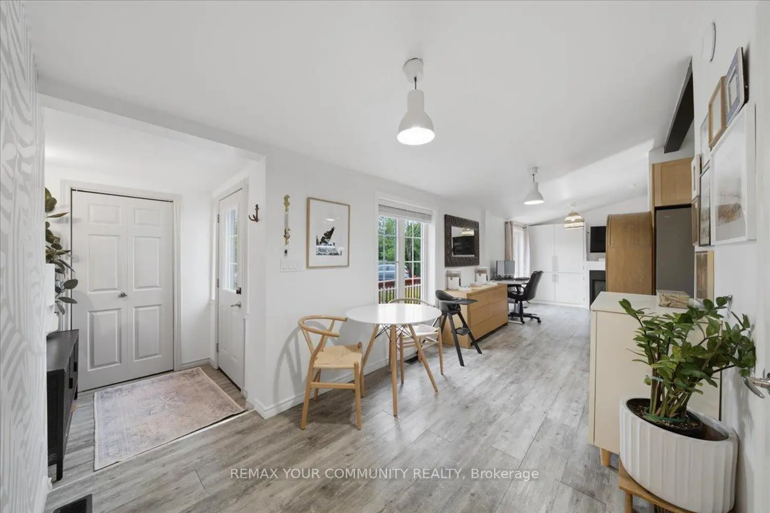 25246 Commodore Road photo 5