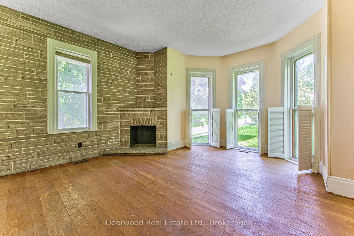 33 Scheifele Place photo 5