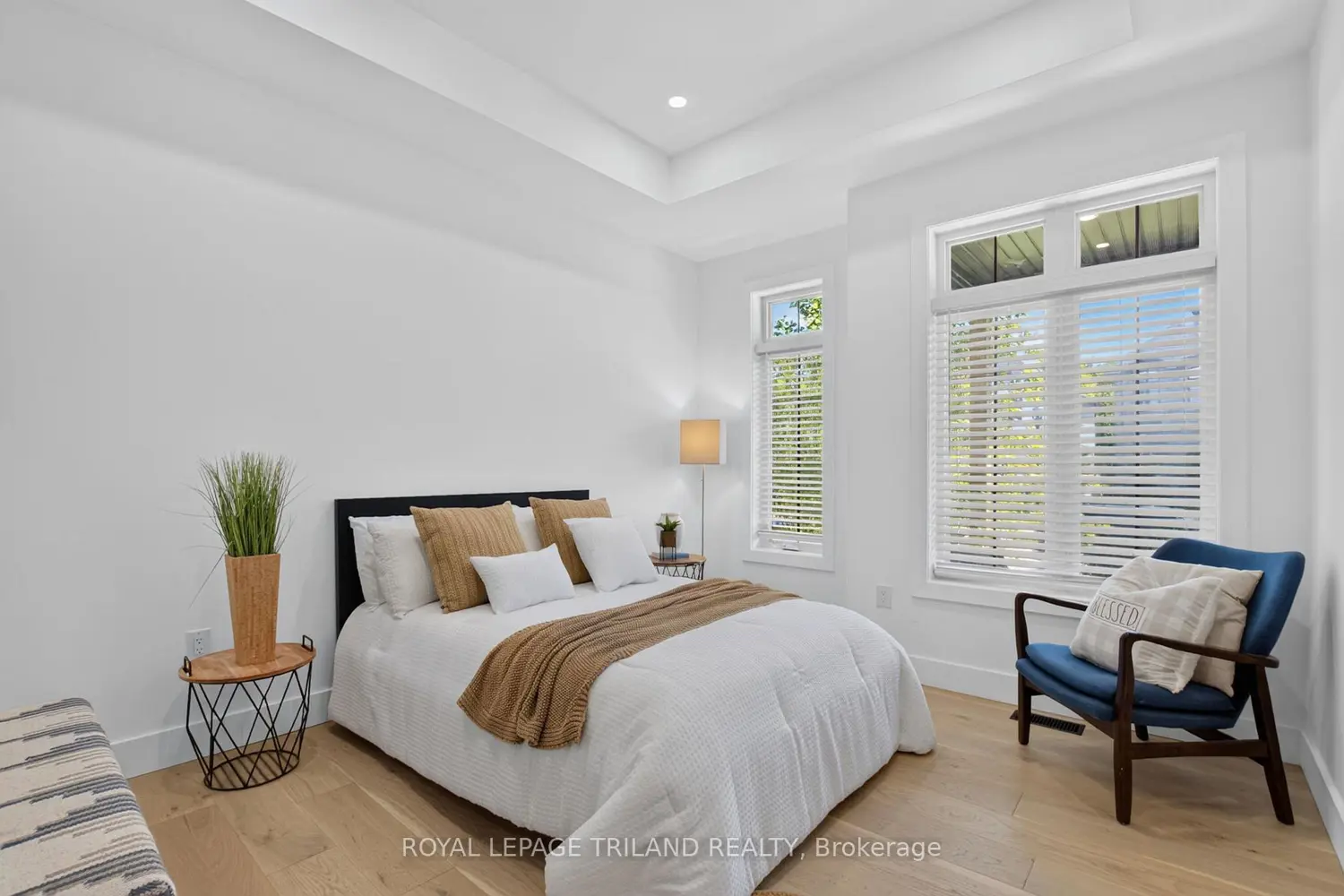 1757 Upper West Avenue photo 4