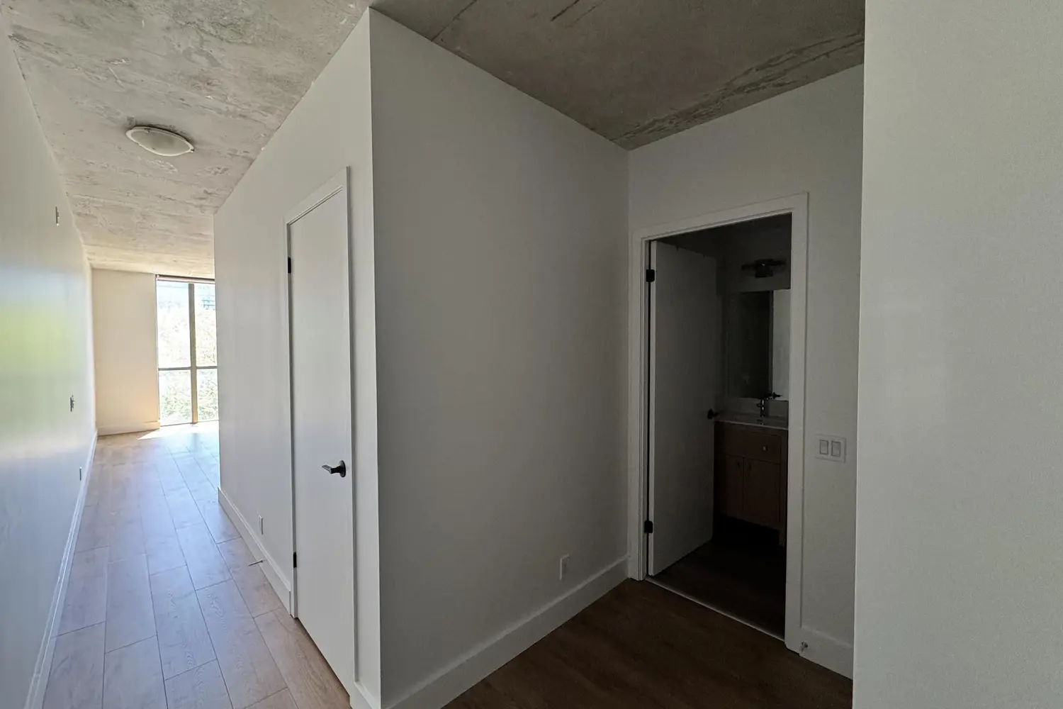 2 Gladstone Avenue 308 photo 3