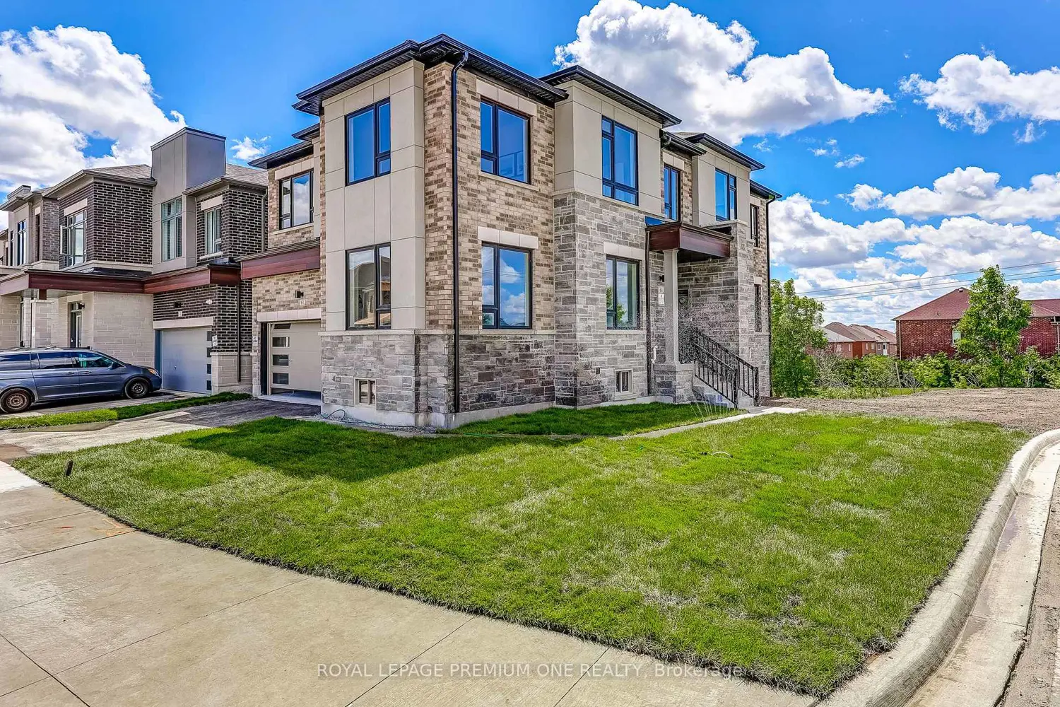 61 Raymond Schell Avenue photo 2