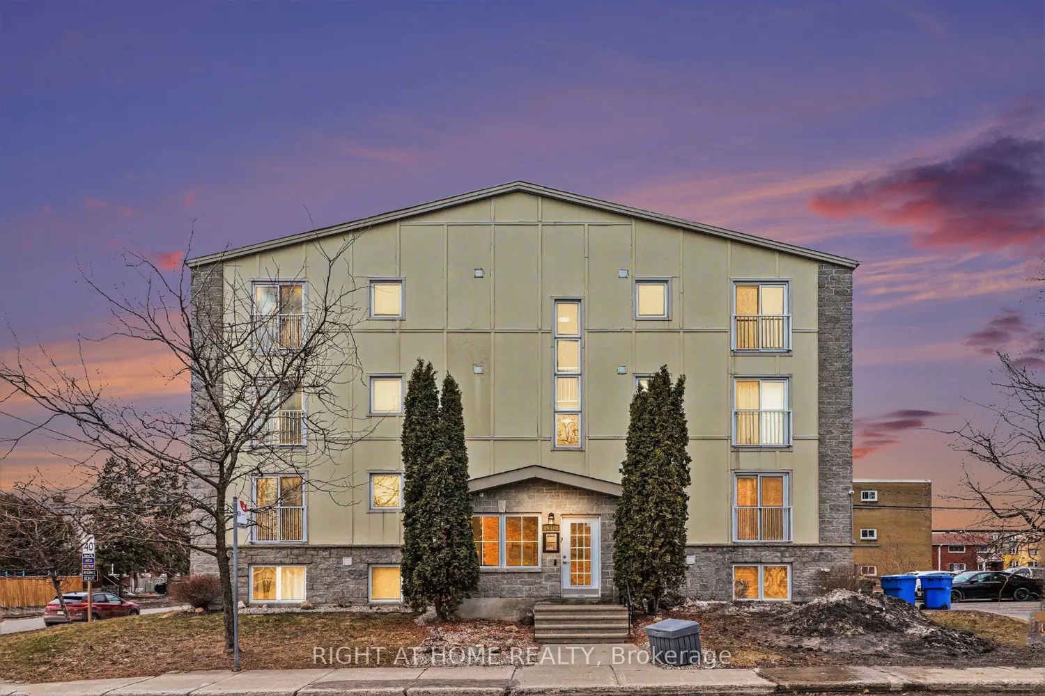 646 Cummings Avenue 202