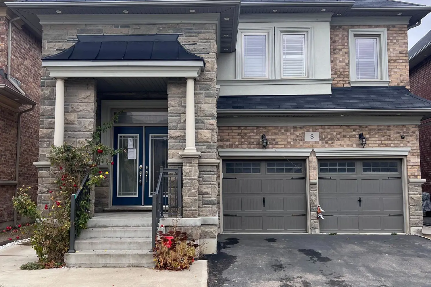 8 Arda Crescent photo 2