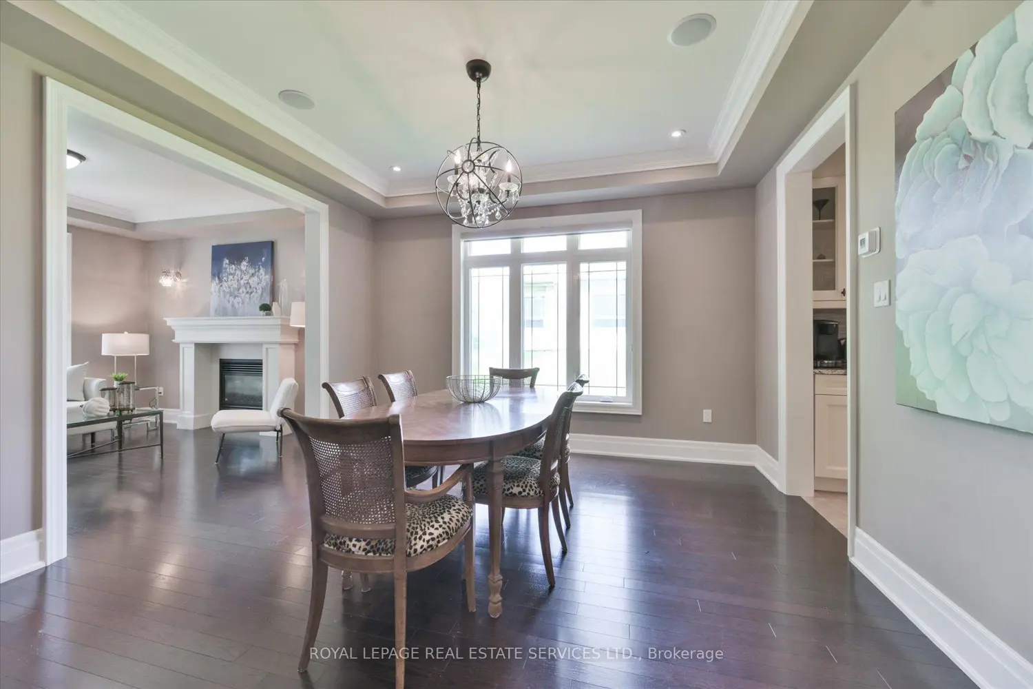 439 Martin Grove Road photo 5