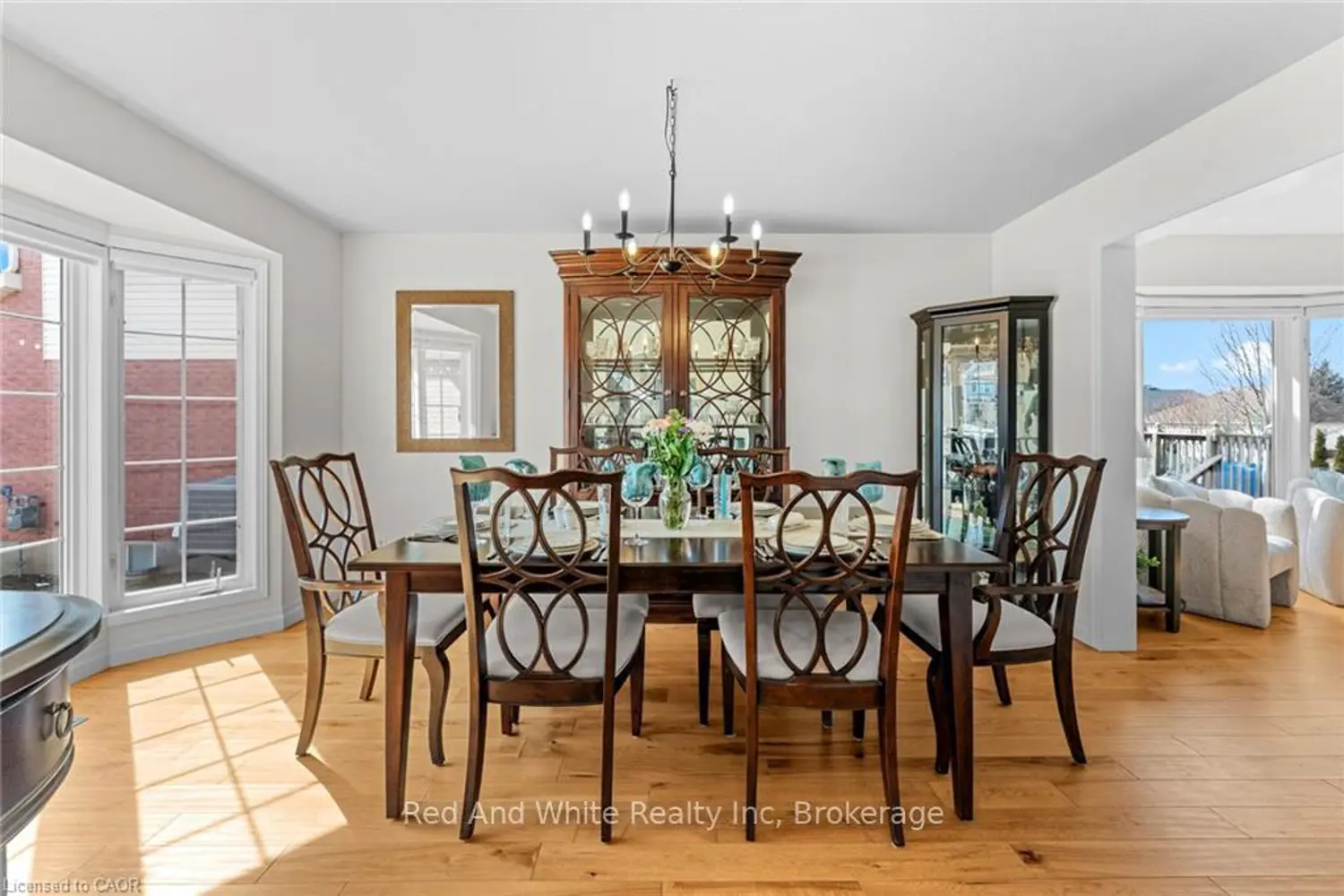 26 Shadyridge Place photo 3