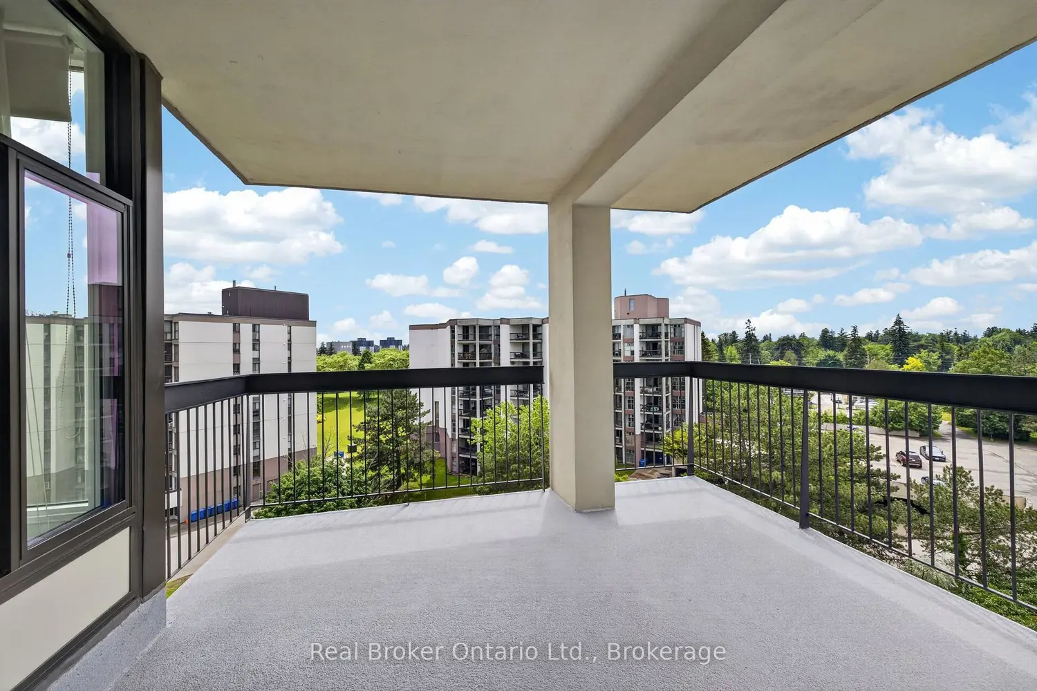 23 Woodlawn Road 811 photo 4