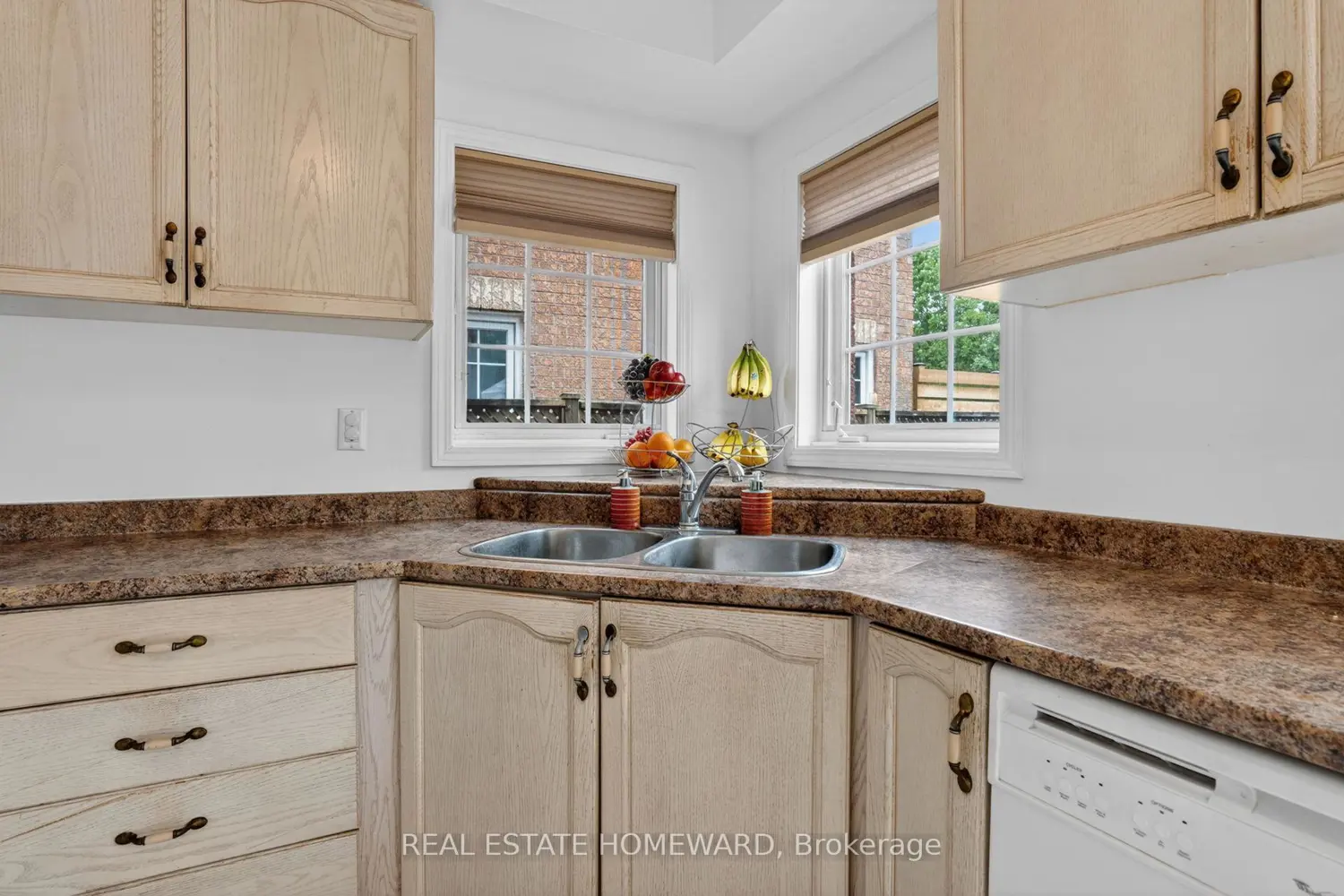 133 Tremount Street photo 4