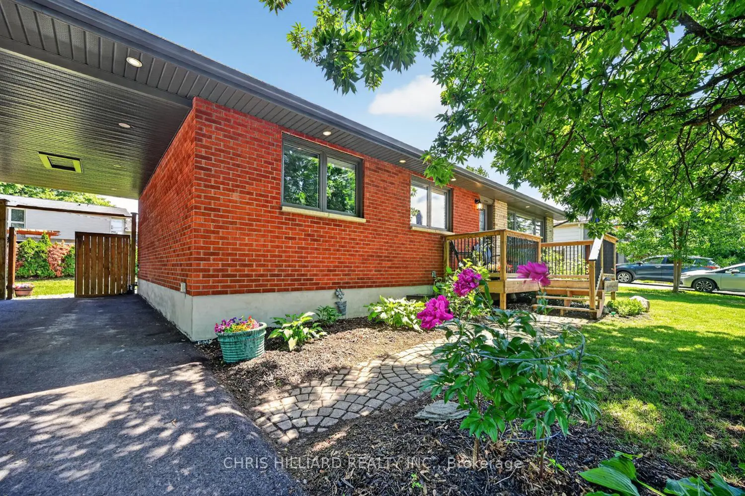5277 Hillcrest Drive photo 3