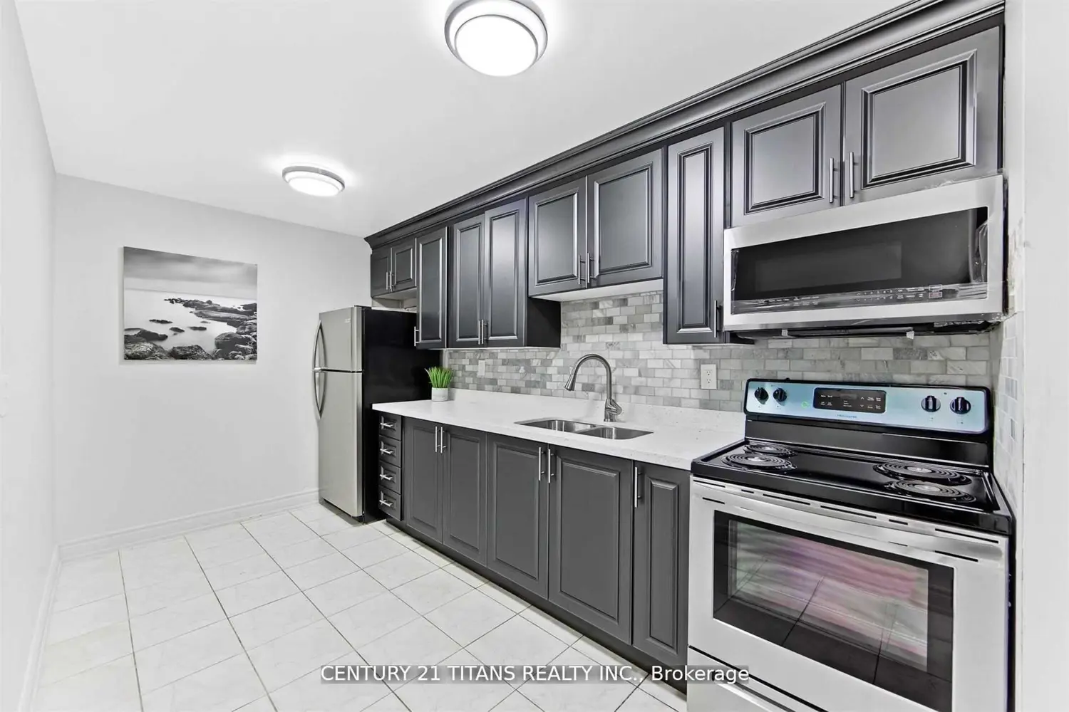 4064 Lawrence Avenue 510 photo 4
