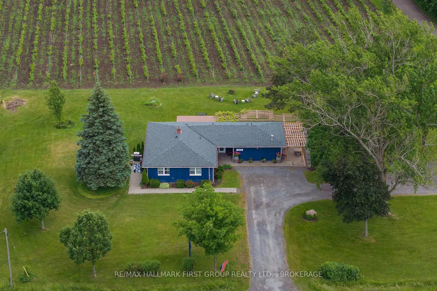 9656 Loyalist Parkway
