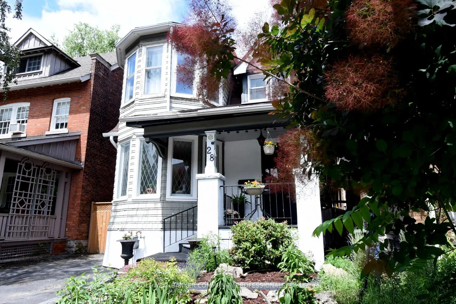 28 St Clair Avenue photo 2