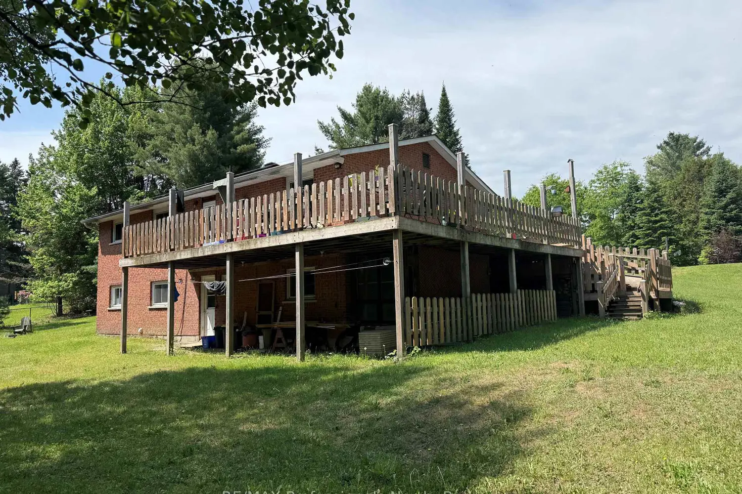 37 Spruce Drive photo 4