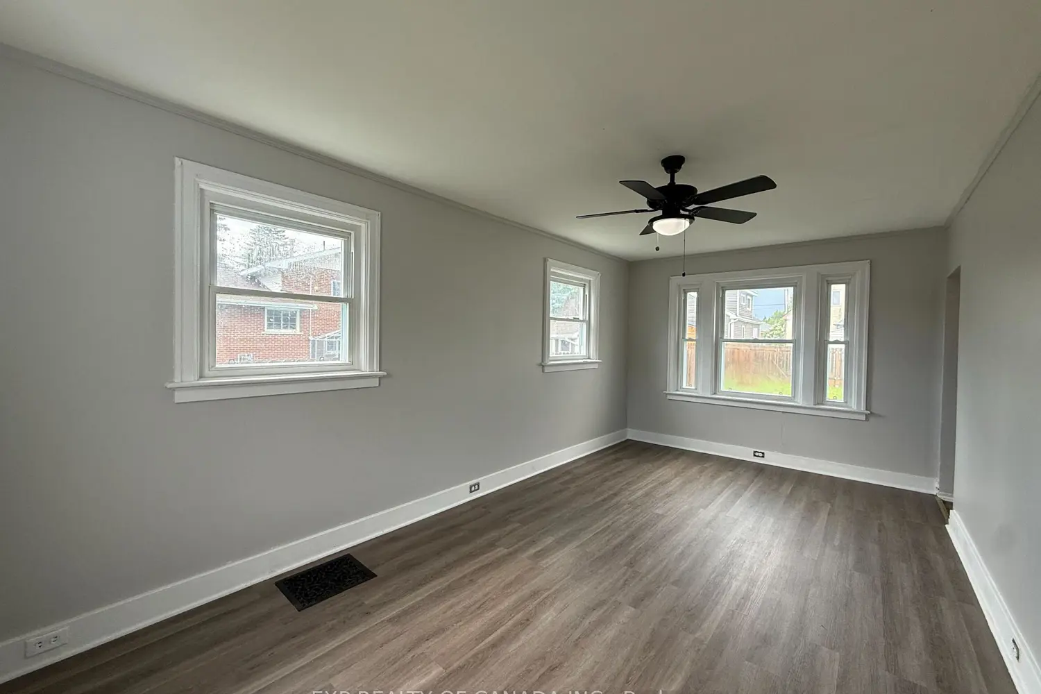 50 Cecil Avenue photo 4