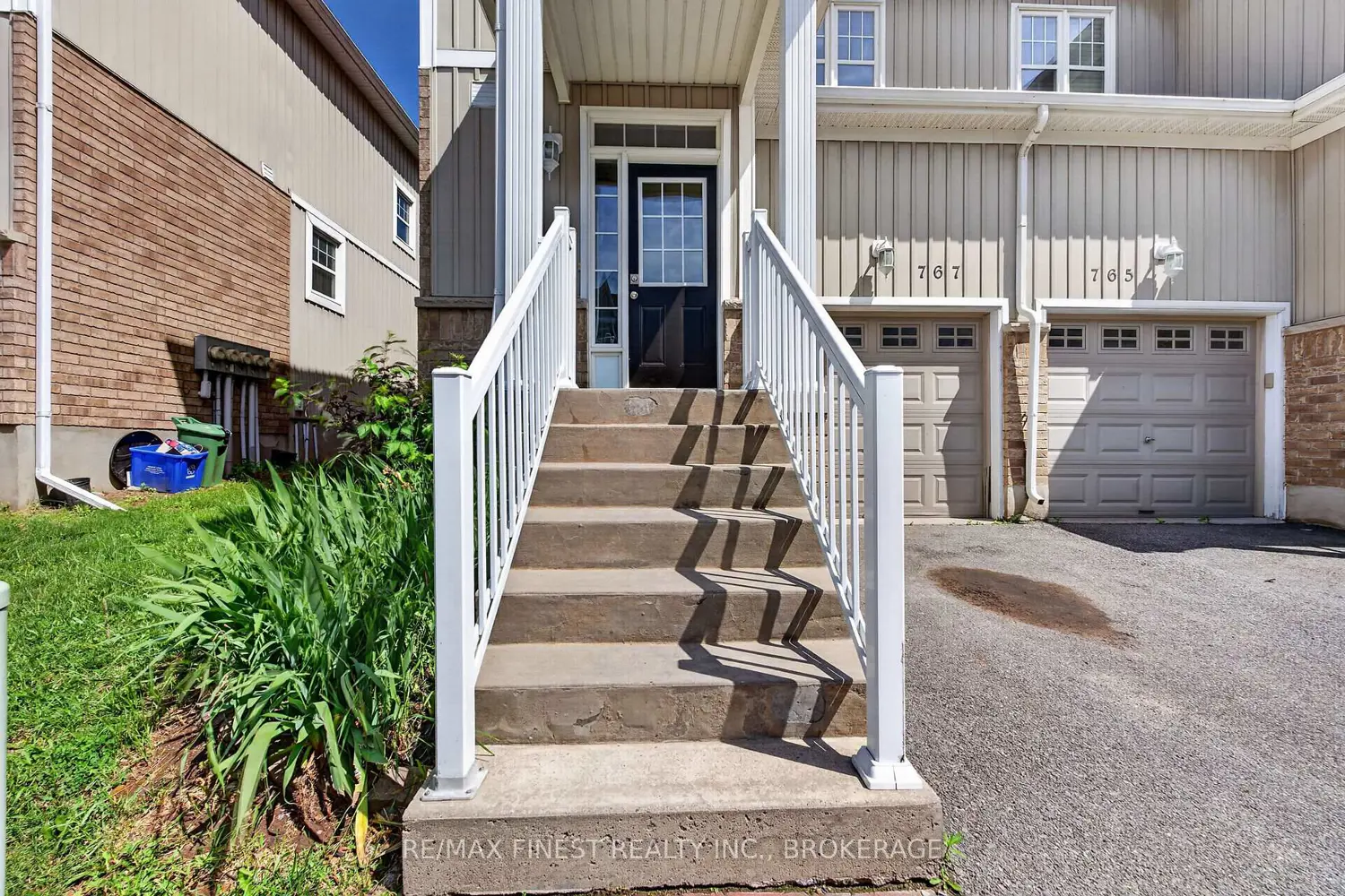767 Newmarket Lane photo 2