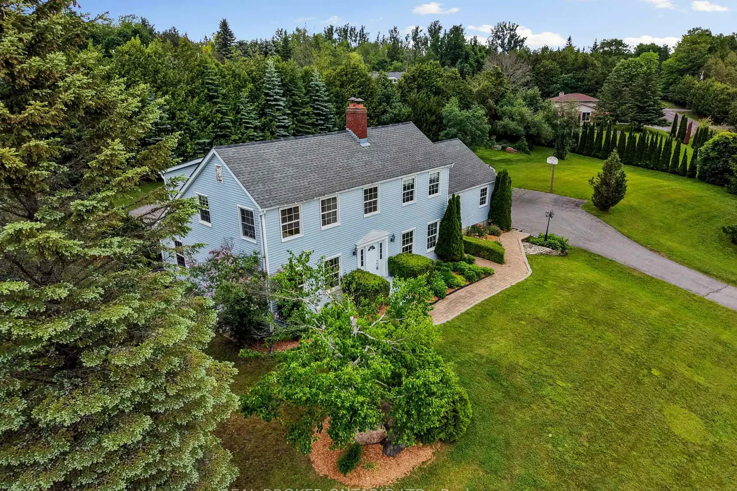 462 Franklin Drive photo 2