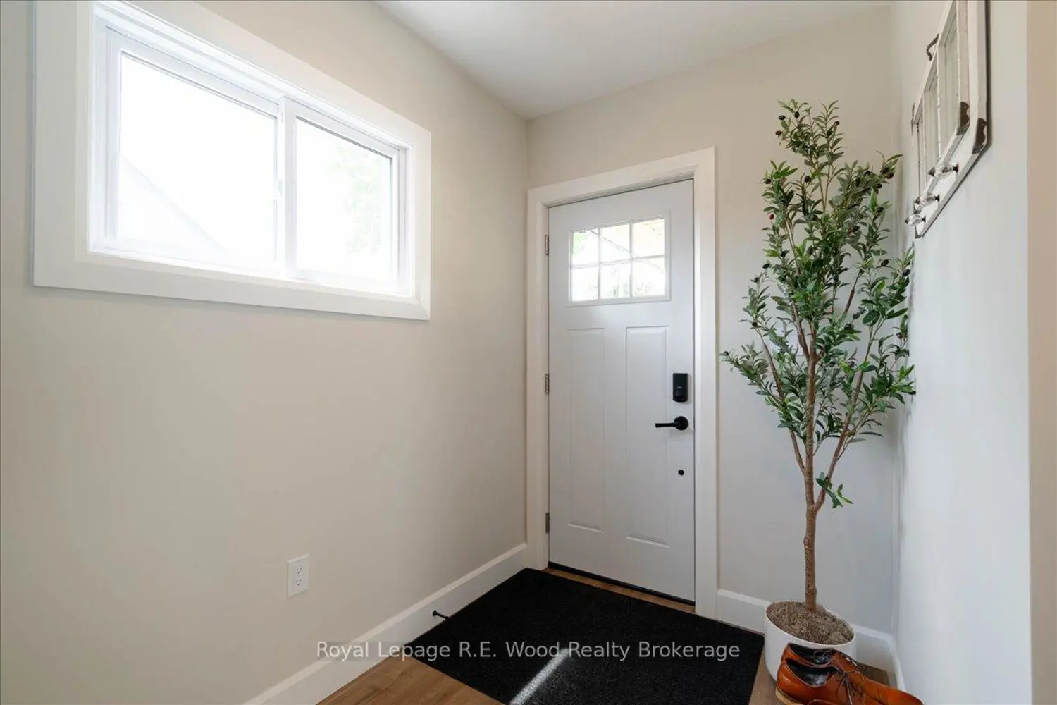 34 King Street photo 2
