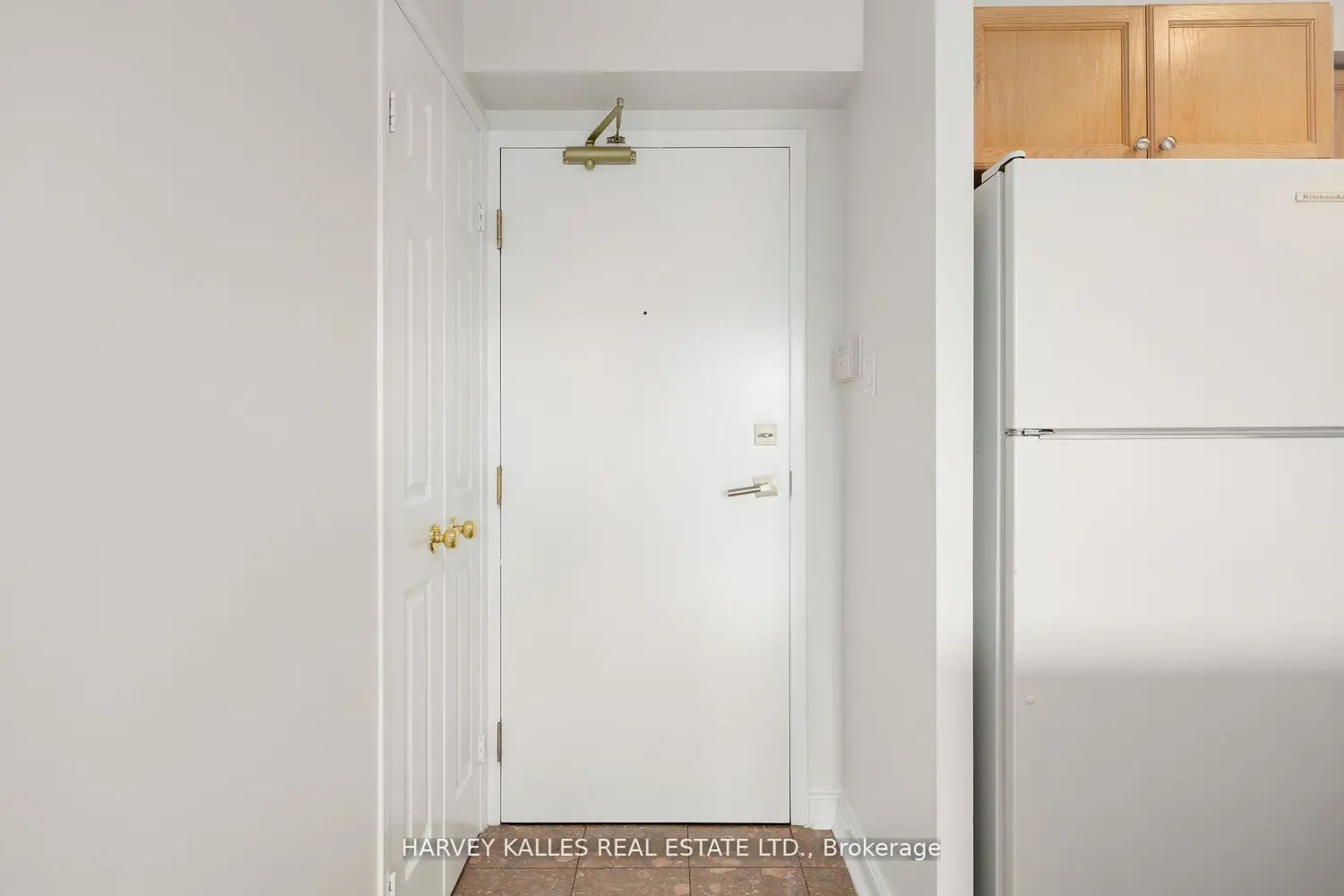 109 Front Street 512