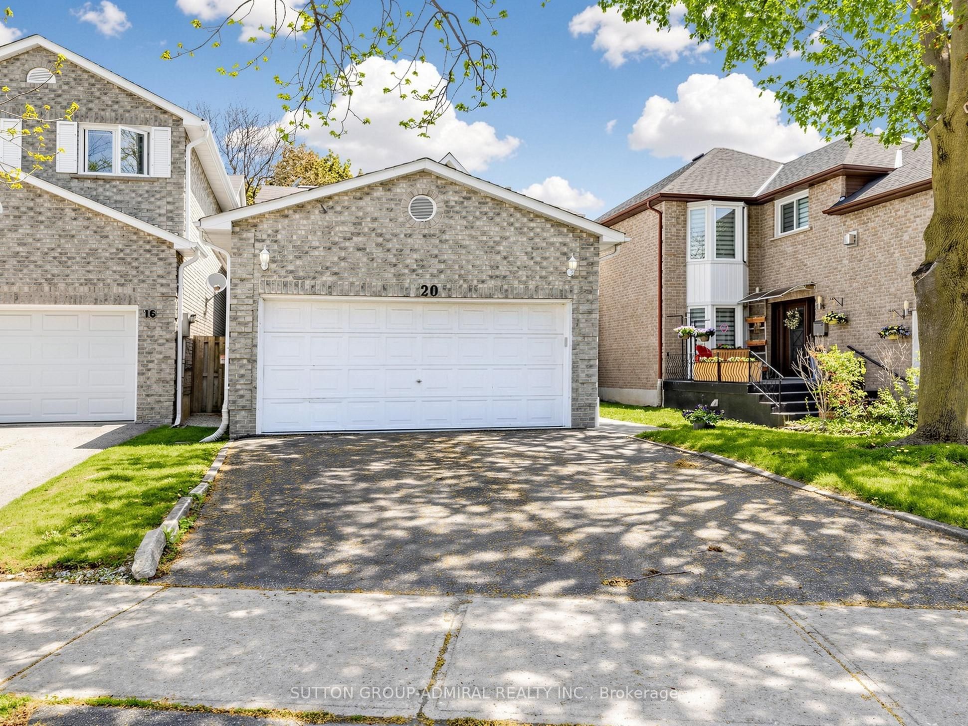 20 Esther Crescent, Vaughan, ON, L4J 3L4