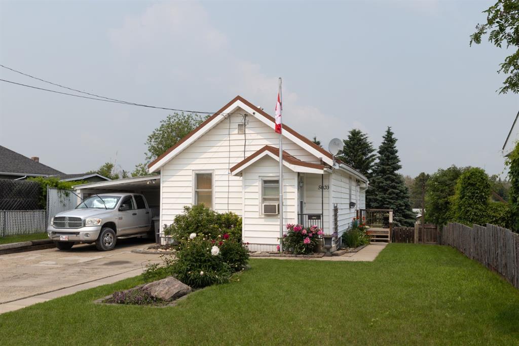5020 56 Street, Innisfail, AB, T4G 1R3
