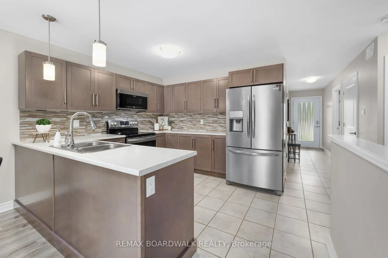 923 Leishman Drive photo 3