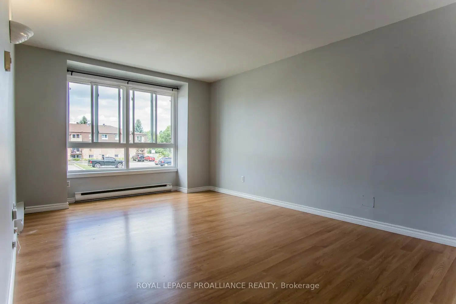 810 Kyle Court 104 photo 5