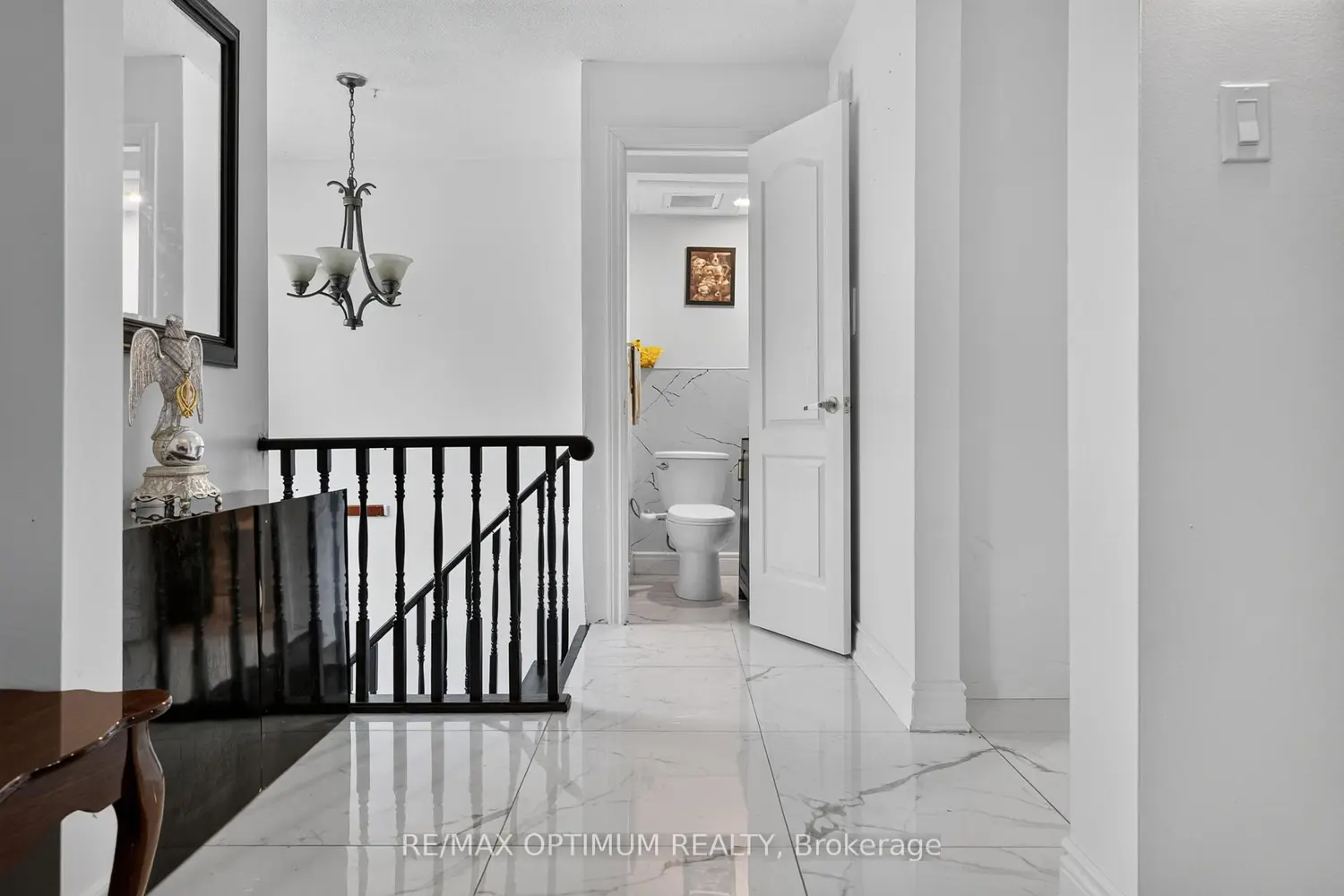 18 Curtis Drive photo 2