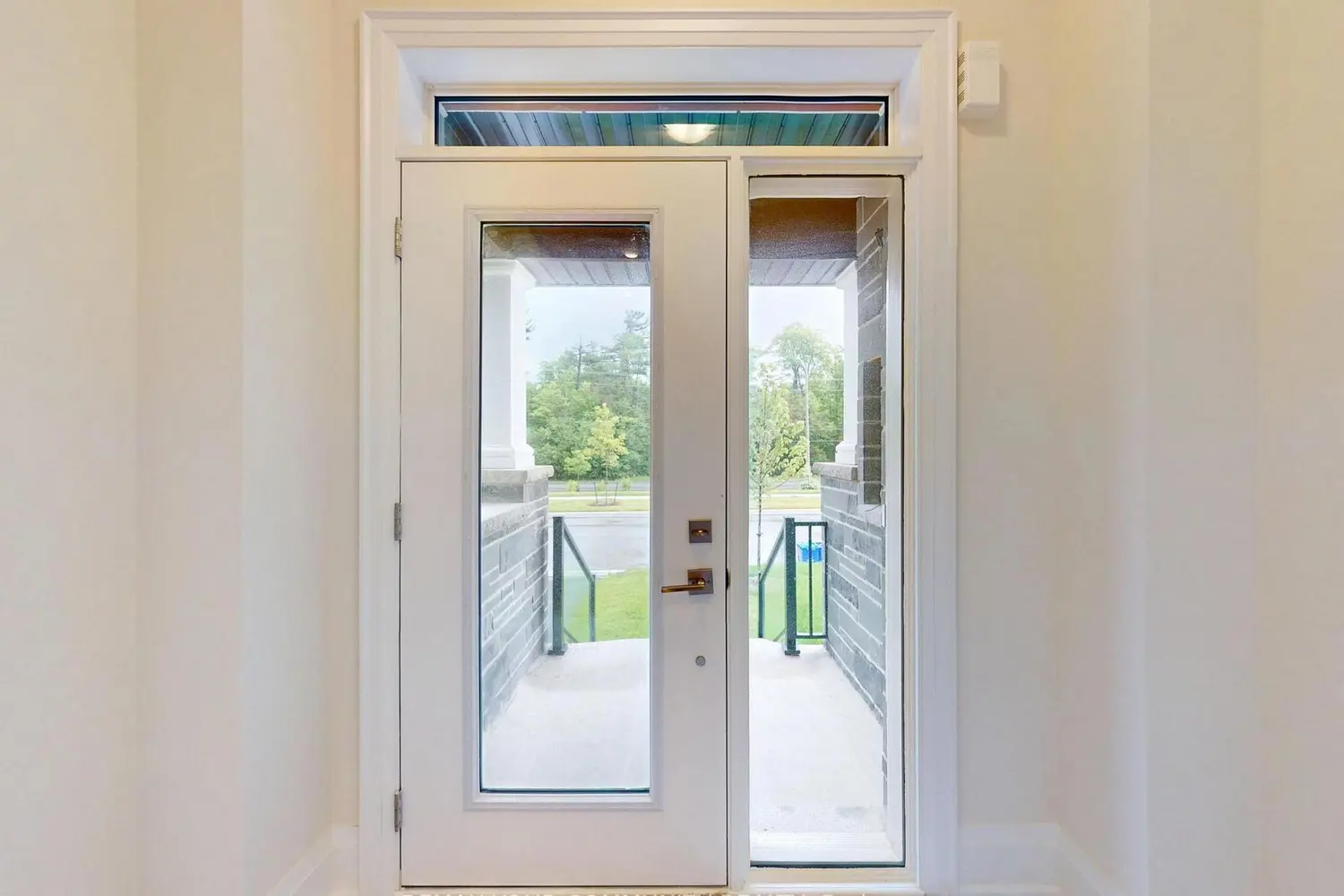 43 Schmeltzer Crescent photo 2