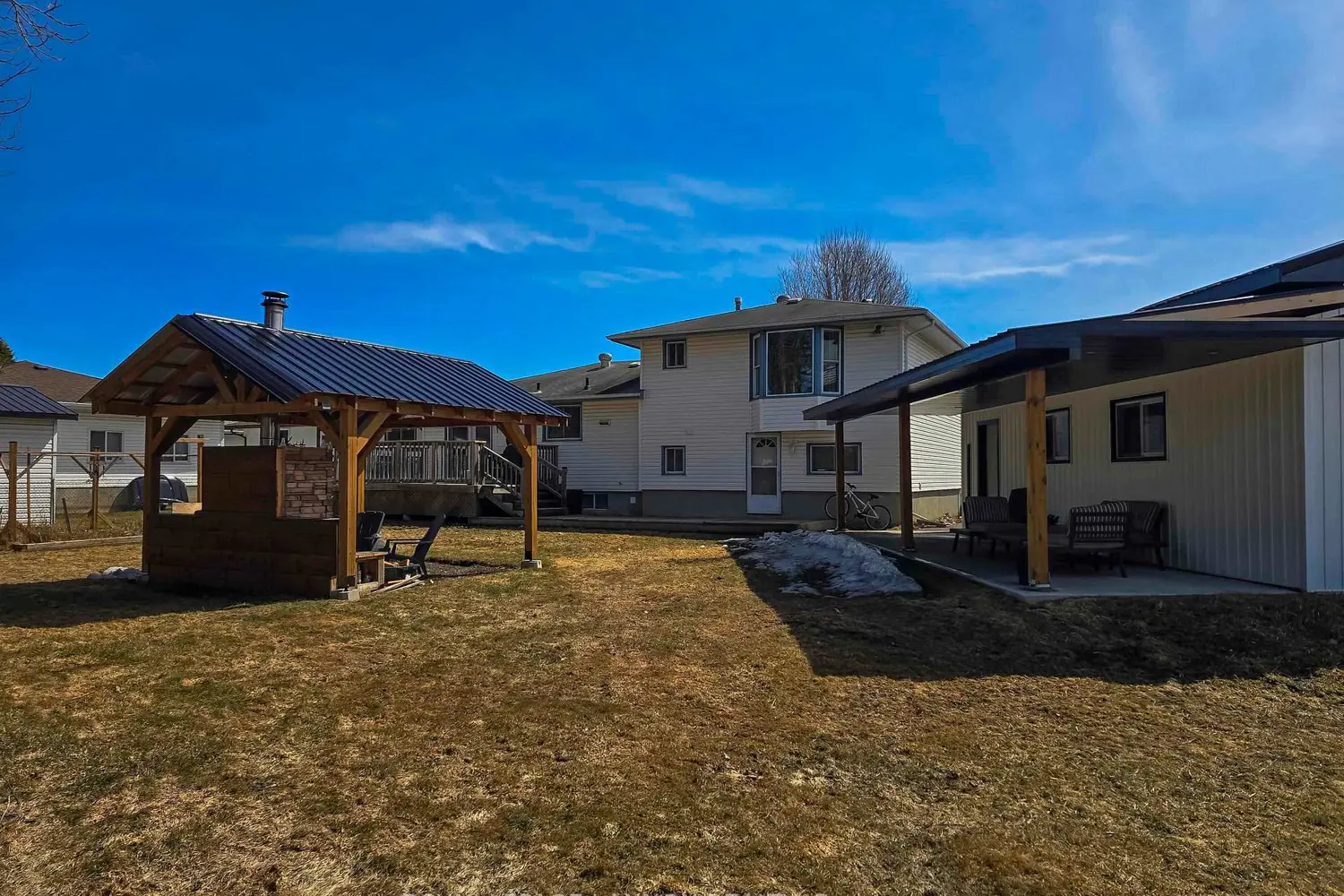 526 Ryerson Place photo 5