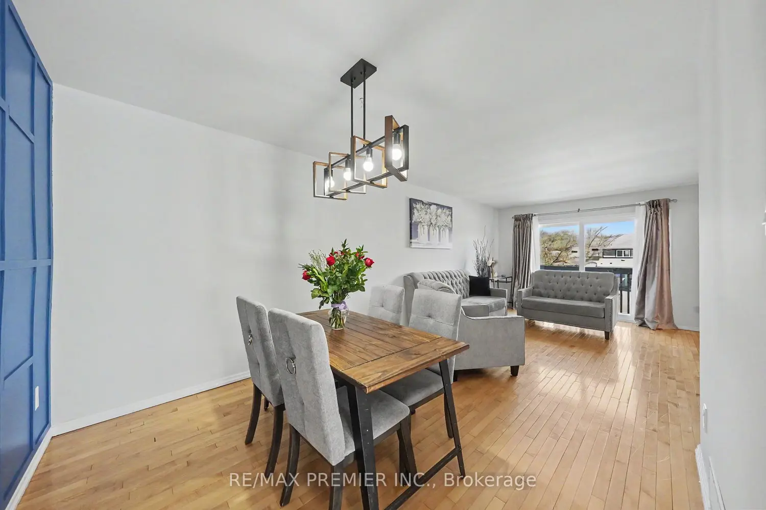 249 Britannia Avenue photo 3