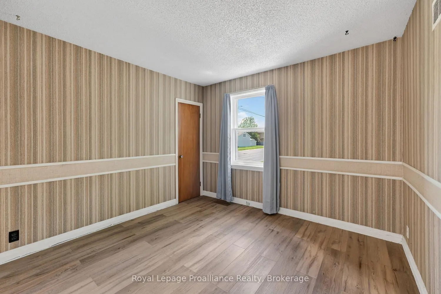 368 Sidney Street photo 3