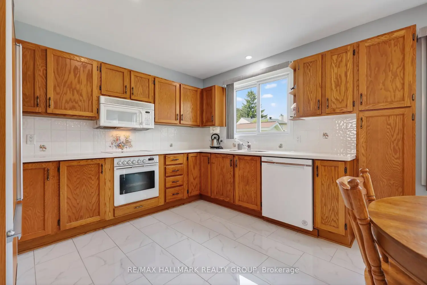 1463 Kamouraska Circle photo 4