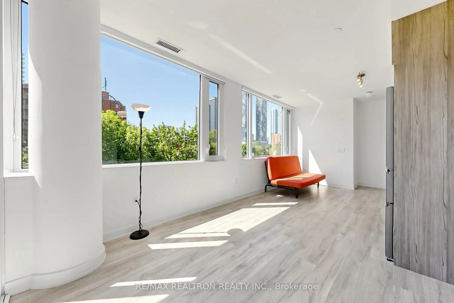 121 Lower Sherbourne Street 226 photo 3