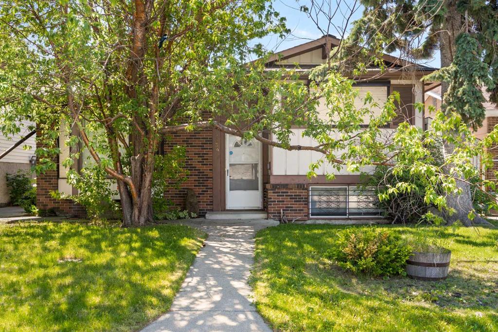 4739 Rundlewood Road NE, Calgary, AB, T1Y 2N7
