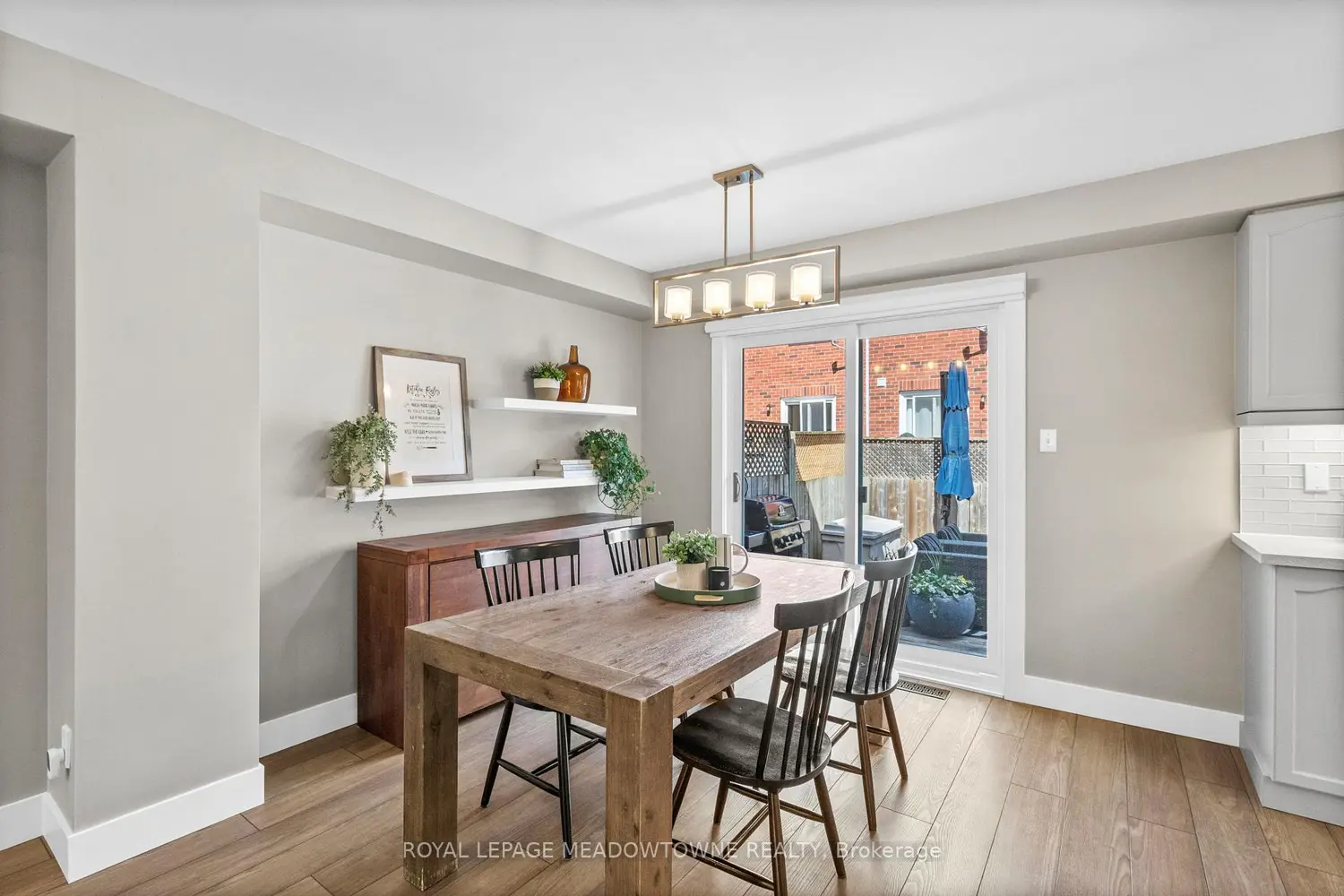 58 Dawson Crescent photo 2