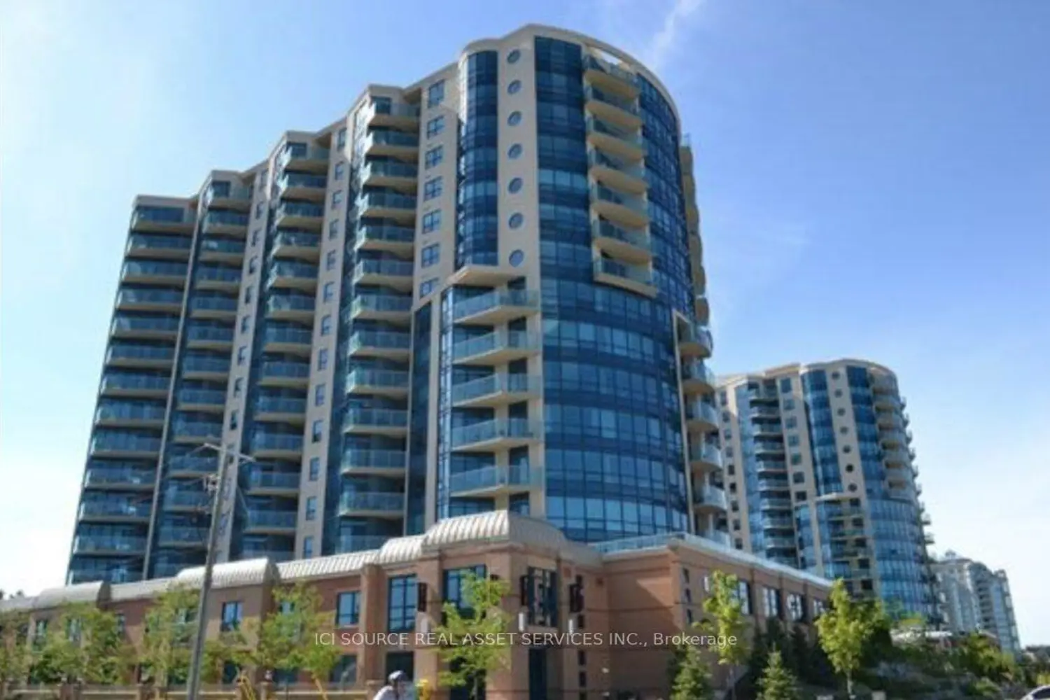 37 Ellen Street 501
